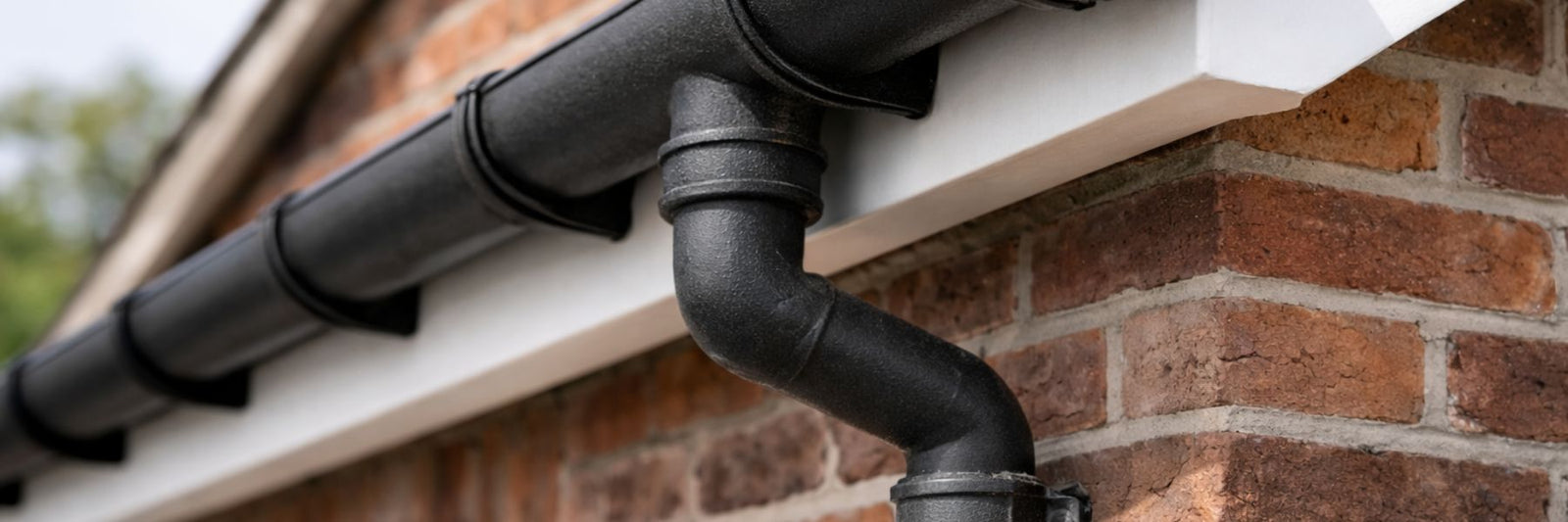 Cast iron effect fitted image hub