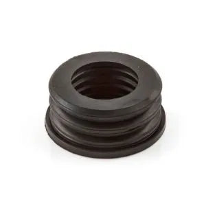 Gutter boss adaptor fitting for connecting a downpipe outlet
